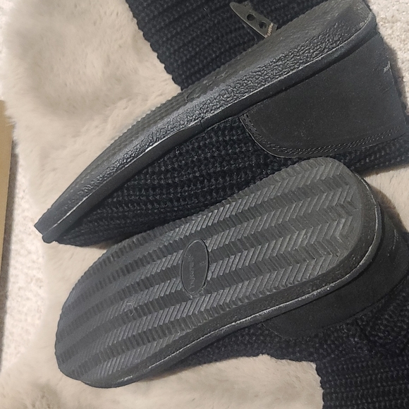 Bearpaw sweater boots - Picture 3 of 5